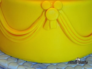 Mickey Mousse Beauty and The Beast Swag Cake