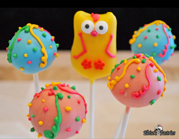 pink and blue cake pops, party cake pops, beautiful cake pops, owl cake pops